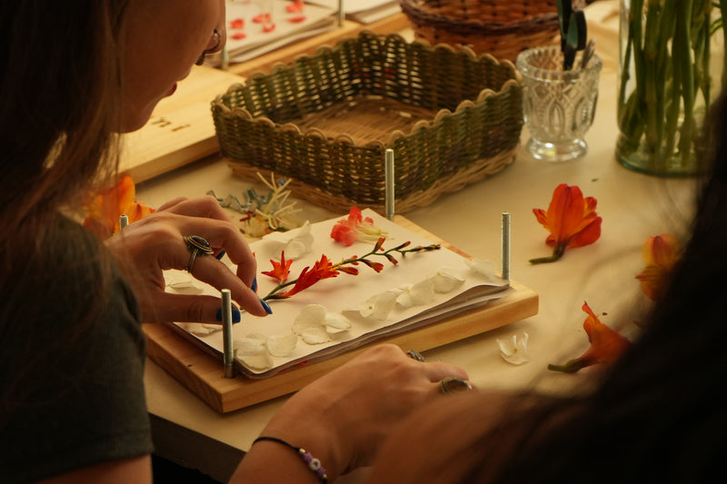 May 9 💐 The Art of Pressing Flowers Workshop with Ayni Artesana
